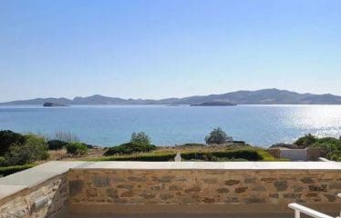 Magnifique villa pieds dans l&rsquo;eau située à Paros