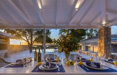 MAGNIFIQUE VILLA Vues spectaculaires sur la ville de Porto Cheli,