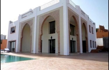 SOMPTUEUX PALAIS sur les hauteurs d&rsquo; AGADIR .