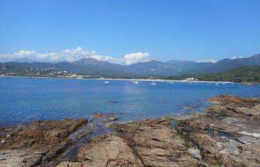 Magnifique et unique emplacement pieds dans l&rsquo;eau