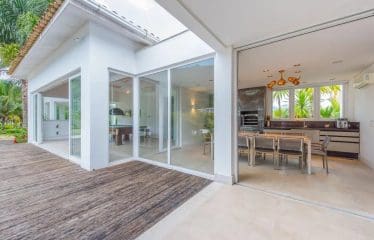 Très belle villa à vendre située à Porto Bello