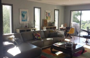 AGNIIQUE IMMOBILE DI PRESTIGIO su 2 livelli: 250 mq abitabili ad OLETTA VISTA MARE