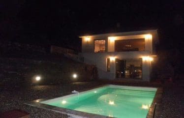 AGNIIQUE IMMOBILE DI PRESTIGIO su 2 livelli: 250 mq abitabili ad OLETTA VISTA MARE