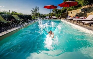 AGNIIQUE IMMOBILE DI PRESTIGIO su 2 livelli: 250 mq abitabili ad OLETTA VISTA MARE