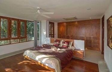 Magnificent apartment with a splendid view of the sea