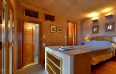 Très belle villa surplombant le golf de Ftelia