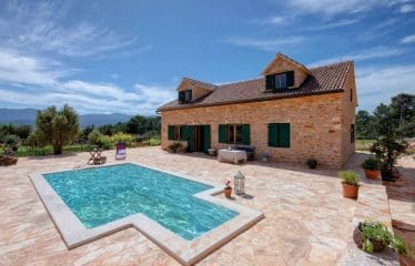 Villa en pierre sur l&rsquo;île de Hvar