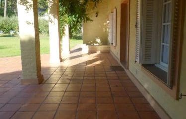 Très belle maison située à Parque Burnett