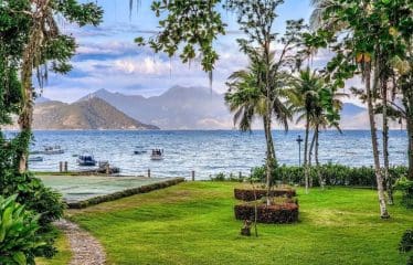 Magnifique domaine en bord de mer à vendre à Angra Dos Reis –