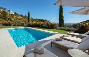Magnificent MANOR HOUSE WITH PANORAMIC SEA VIEWS IN EL MADROÑAL