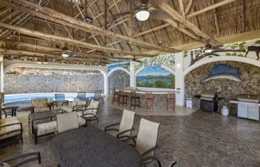 Grande villa avec une vue sur l&rsquo;océan située à Ocotal