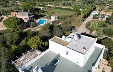 Très belle Villa exclusive située à Petrothalassa, Portoheli.
