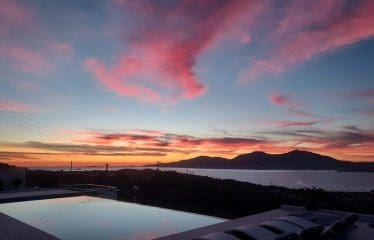 Magnifique Propriété contemporaines   située à PORTICCIO  vue mer époustouflante