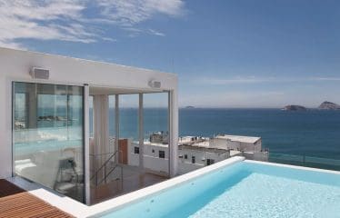 Magnificent modern triplex penthouse in Ipanema