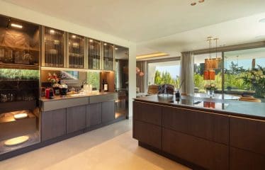 Très belle villa moderne jumelée située à Marbella