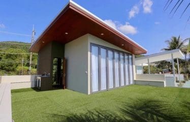 Beautiful Villa located on the seafront on Kalim beach