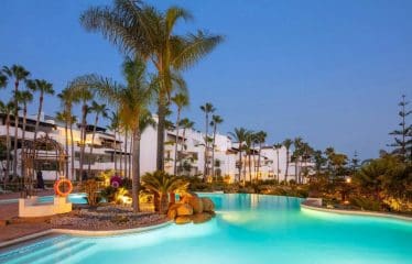 Très beau Penthouse avec vue mer située à Marbella