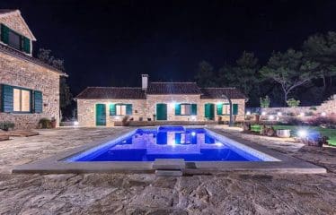 Villa en pierre sur l&rsquo;île de Hvar