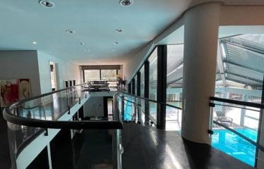 Très belle villa moderne de luxe située à Glyfada