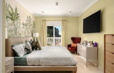Belle villa moderne située dans un environnement calme à Marbella