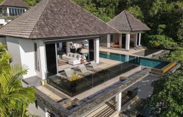 Magnifique villa avec une vue splendide sur la mer située à Layan