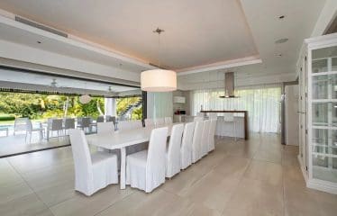 Très belle Propriété de Luxe située à Beau champ