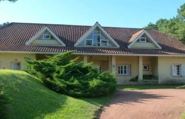 Très belle maison située à Parque Burnett