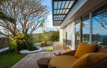 Villa élégante avec vue sur la mer située à Surin