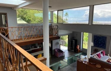 Villa Teavaro Moorea vue sublime du lever du soleil et de l&rsquo;ile de Tahiti