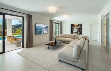 Magnificent MANOR HOUSE WITH PANORAMIC SEA VIEWS IN EL MADROÑAL