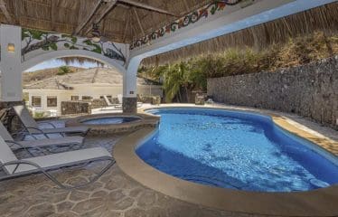 Grande villa avec une vue sur l&rsquo;océan située à Ocotal