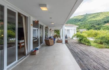 Très belle villa à vendre située à Porto Bello