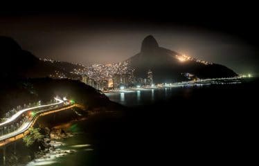 Magnifique propriété contemporaine contemporaine  à Joá