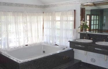 Très belle villa face à la mer située à Punta del Este