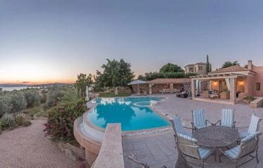 MAGNIFIQUE VILLA Vue Mer sur Porto Heli,