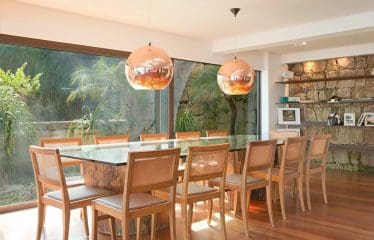 Somptueuse Propriété avec 5 chambres vue mer et accès à la plage à Joá