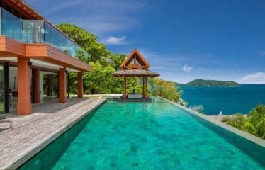 Très belle villa de style contemporaine avec vue sur la mer