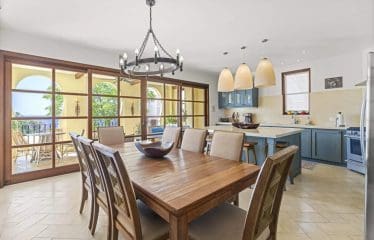 Très belle maison moderne avec une vue sur l&rsquo;océan