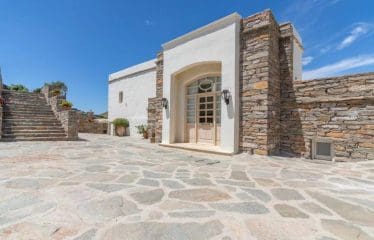 Magnifique Villa les pieds dans l&rsquo;eau – Île de Kéa