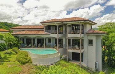 Splendide villa avec une vue panoramique