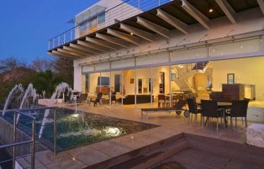 Splendide villa avec une vue panoramique sur l&rsquo;océan