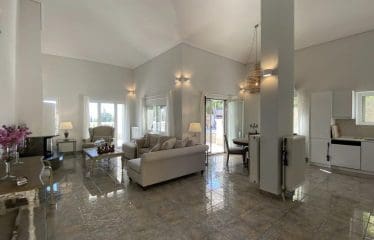 Très belle Villa individuelle exquise alliant harmonieusement style, confort et fonctionnalité dans un quartier très recherché.
