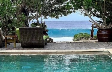 Villa Green Lodge in Moorea on the Beach