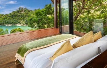 Très belle villa de style contemporaine avec vue sur la mer