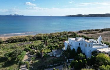 Très belle Villa exclusive située à Petrothalassa, Portoheli.
