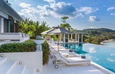 Superbe villa de 6 chambres avec vue sur la mer surplombant Phang Nha