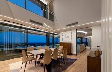 VILLA ATLAS – SUPERBE VILLA DE LUXE DE STYLE CONTEMPORAIN AVEC PANORAMIQUE SUR LA MER DANS LA PRESTIGIEUSE LA RESERVA DE SOTOGRANDE.