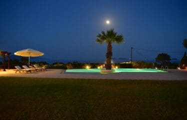 Somptueuse Villa Vue mer sur Petrothalassa