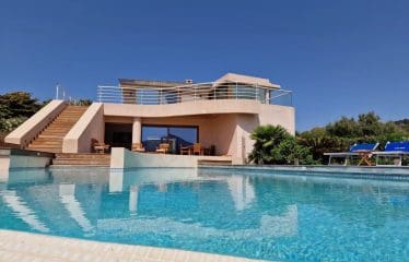 Somptueuse Propriété pieds dans l&rsquo;eau , Marine de DAVIA