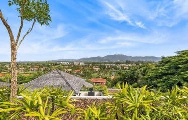 Somptueux penthouse de luxe avec piscine situé à Layan